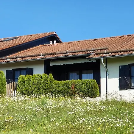 Feriendorf Hochbergle Haus 99 ليتشبروك